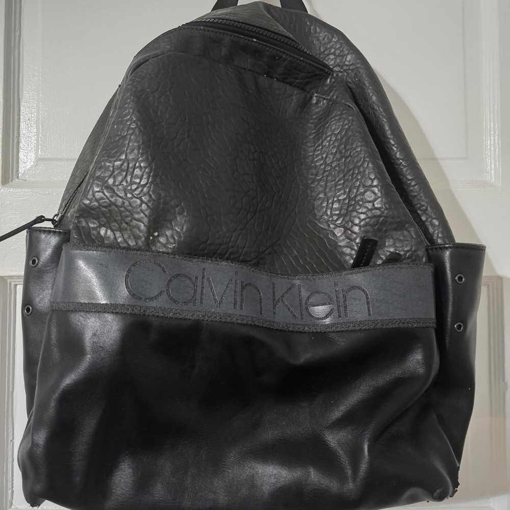 Calvin Klein Textured Black Women's Backpack